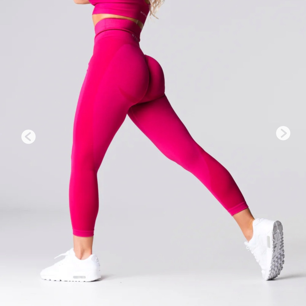 NVGTN Winterberry Contour 2.0 Seamless Leggings - new without tags